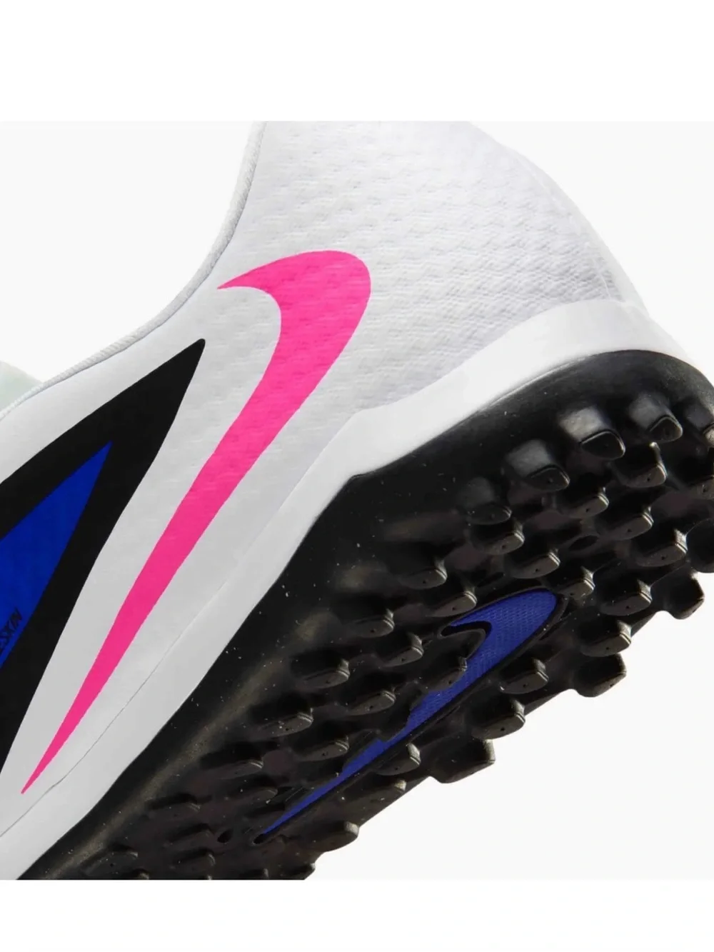 Nike Football Boots Phantom 6 Low Pro TF.